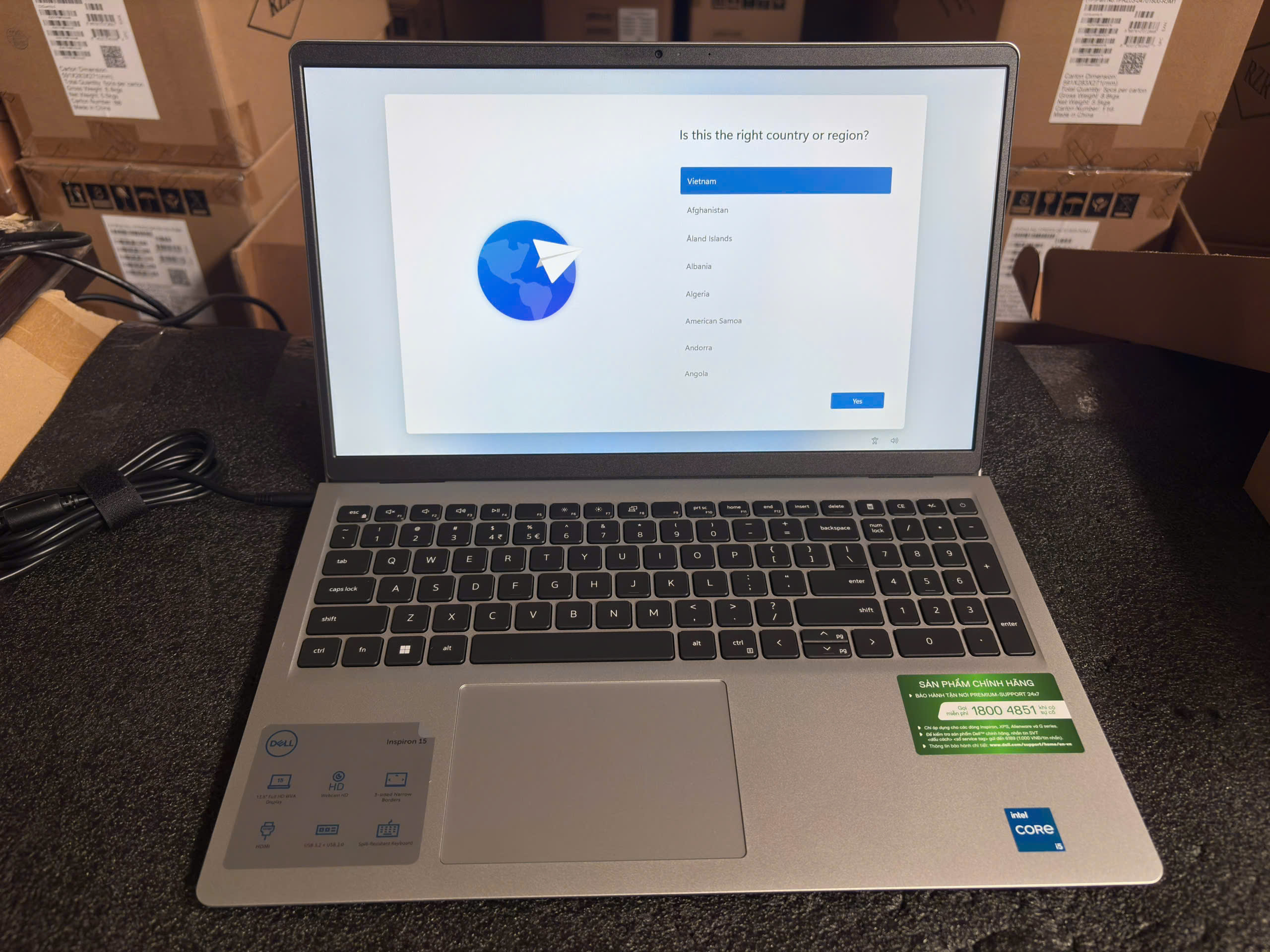 Laptop Dell Inspiron 3530 N3530-i5U165W11SLU